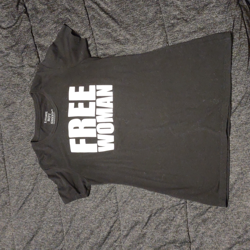 Ladies Lions Not Sheep T-shirt Size Large